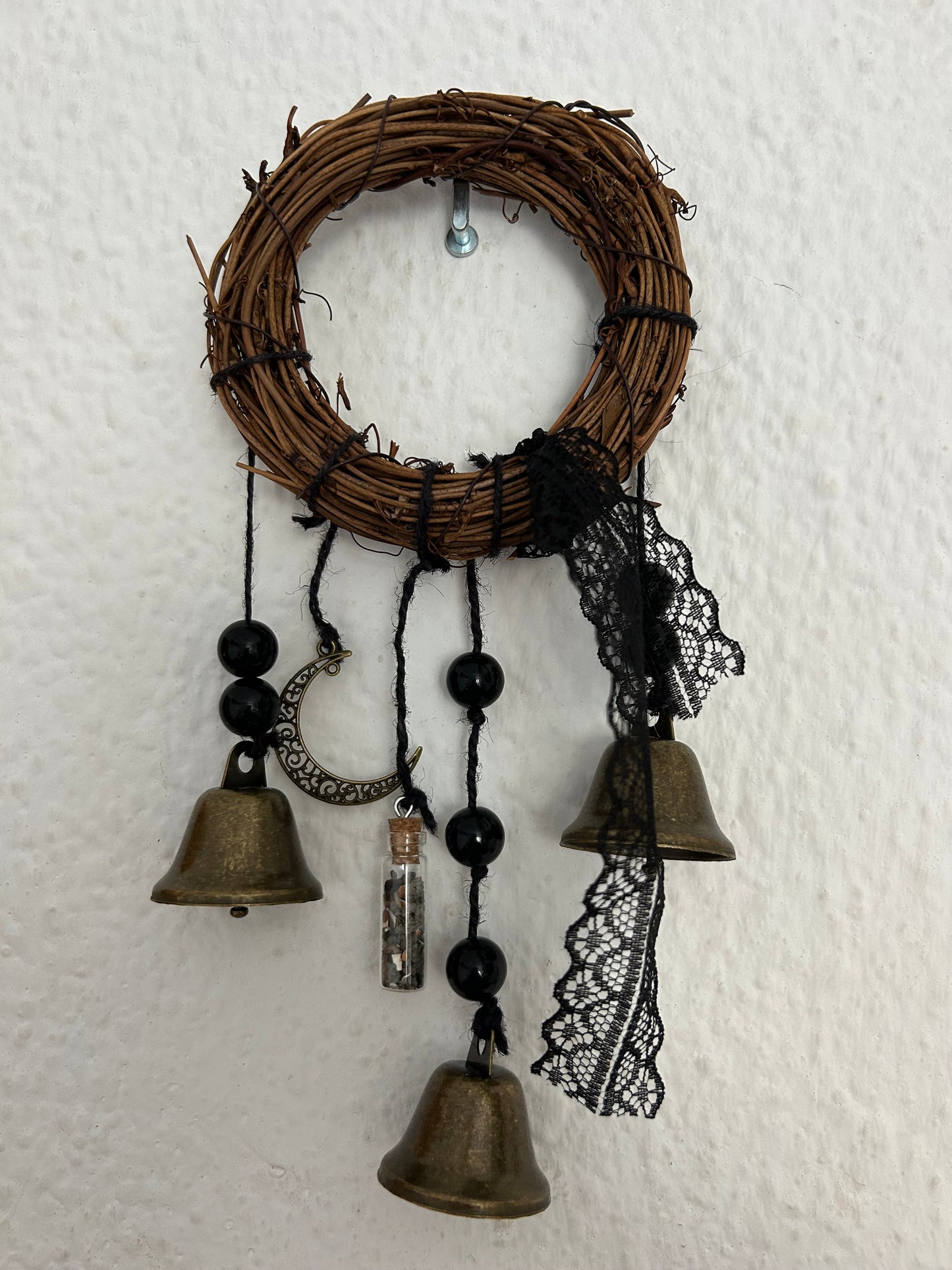 Corona Espanta Espíritus Luna