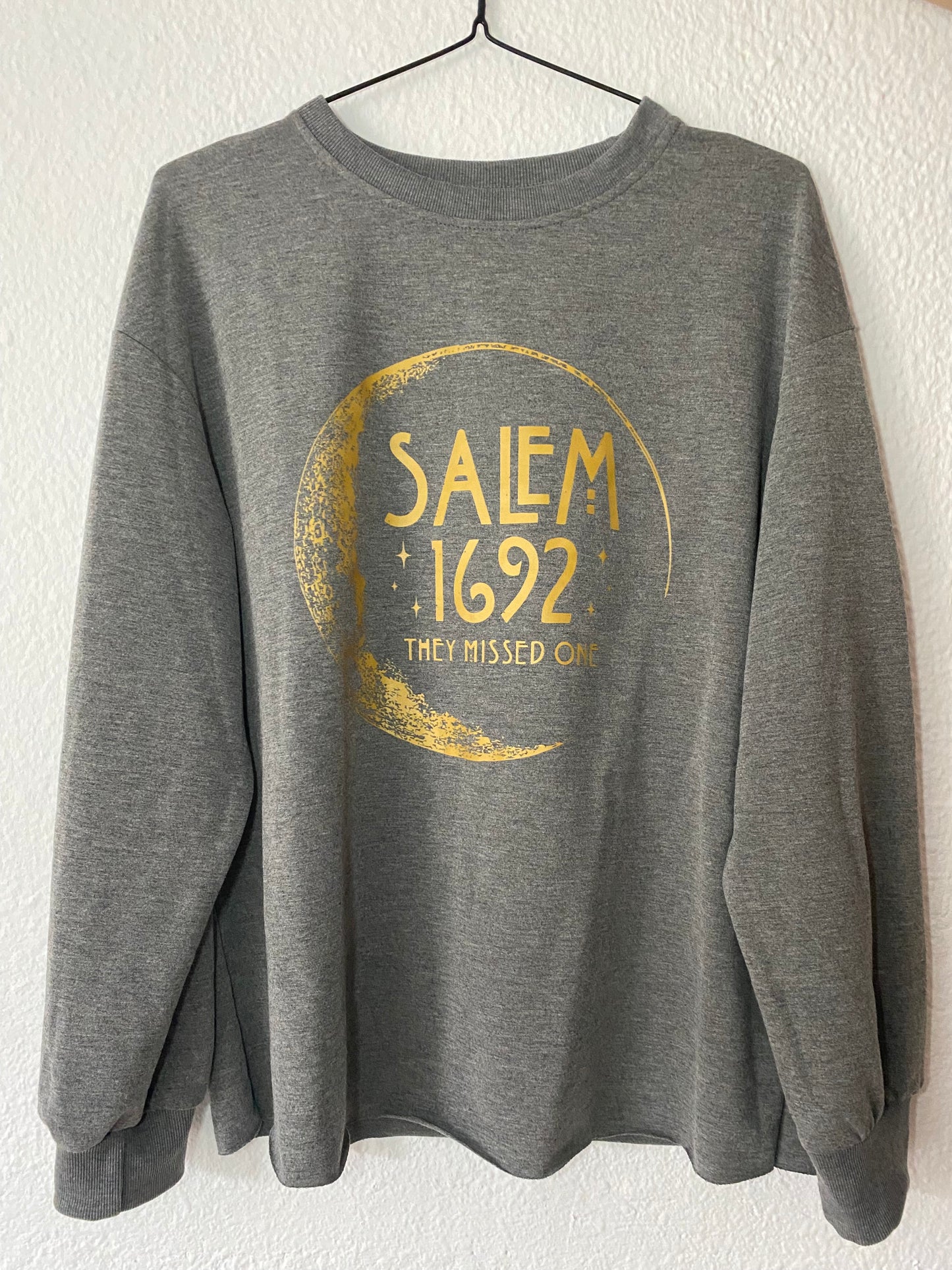 Sudadera Salem 1692